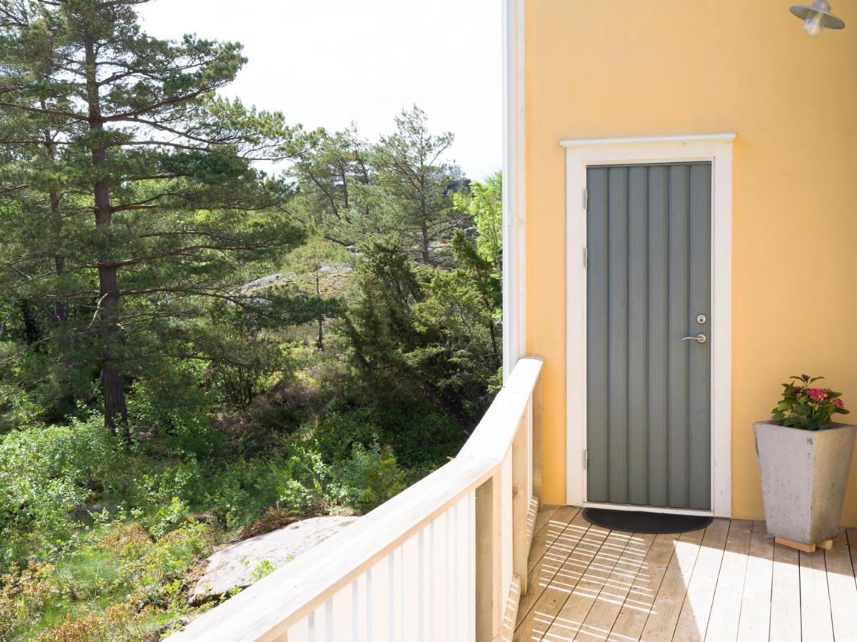 Lovely, Bright Apartment Overlooking Nature Fiskebäckskil Exterior foto