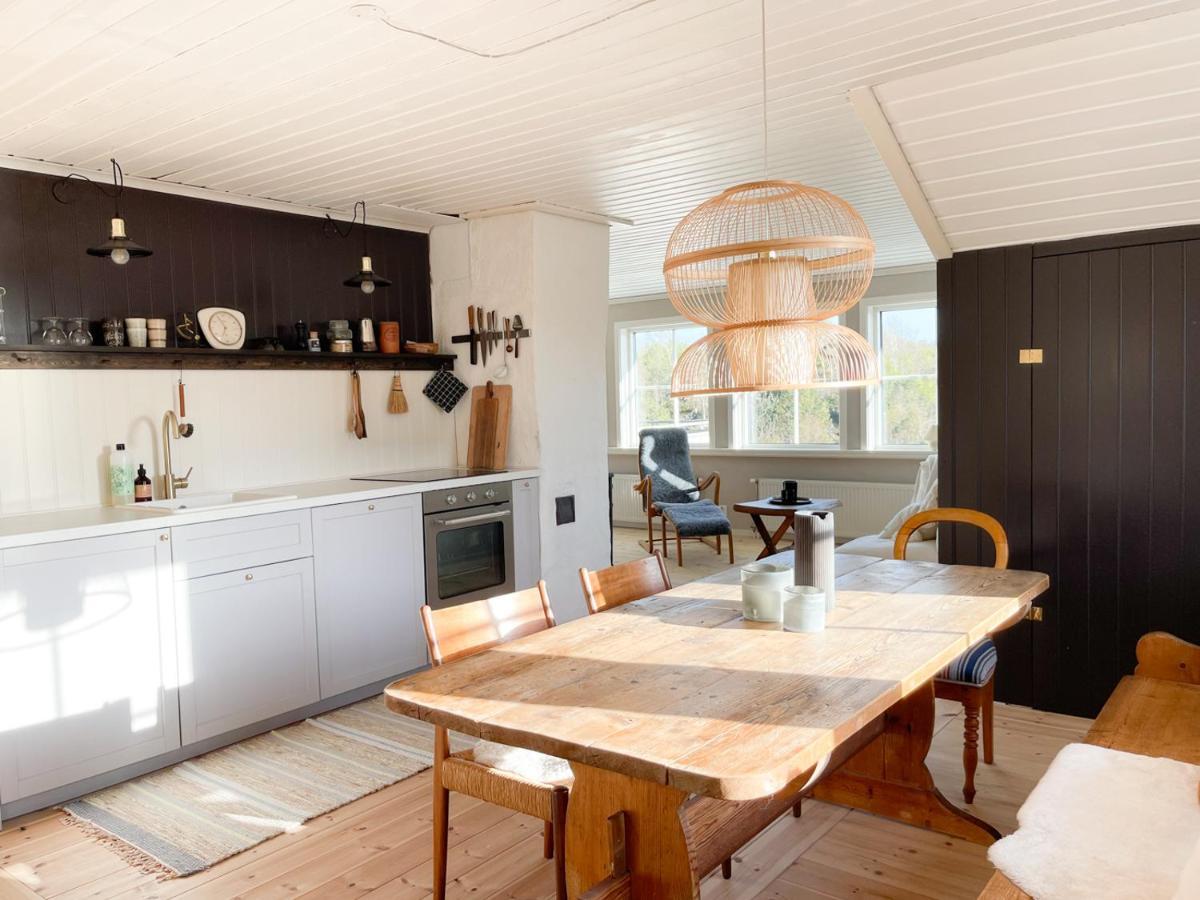 Lovely, Bright Apartment Overlooking Nature Fiskebäckskil Exterior foto